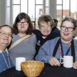 Gute Freunde II: Pause im Festsaal der Bürgerschaft